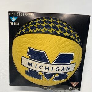 VINTAGE RARE Michigan University Best Equipment Basketball Wolverines Logo 1995